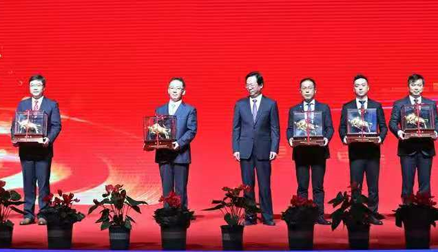 脚踏实地 再创佳绩  ——拼搏官网股份如东工厂喜获第三届金牛奖“新锐奖”